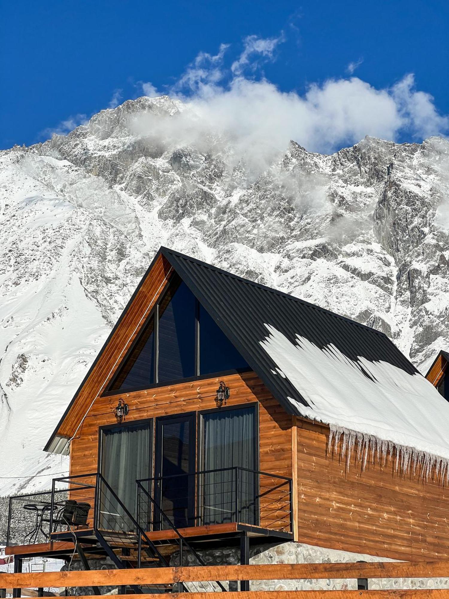 Traveler'S Cottages In Kazbegi Luaran gambar