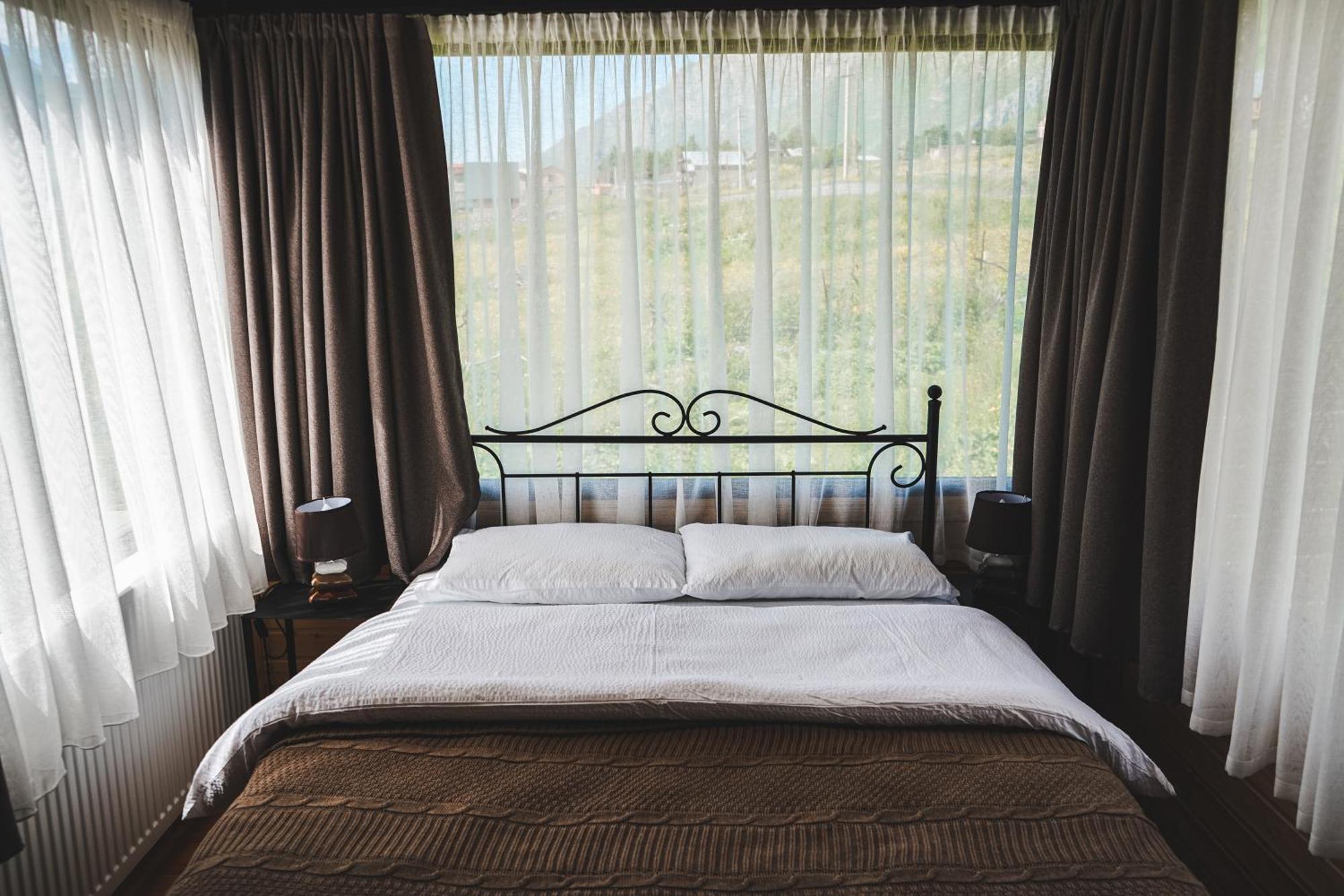 Traveler'S Cottages In Kazbegi Luaran gambar