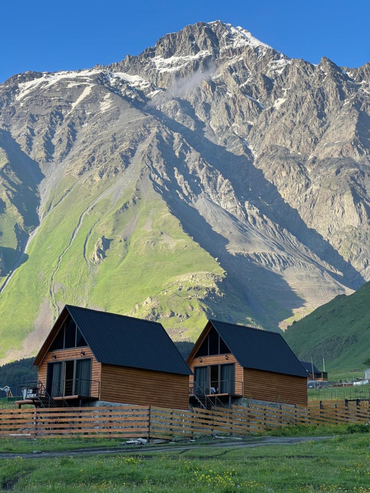 Traveler'S Cottages In Kazbegi Luaran gambar